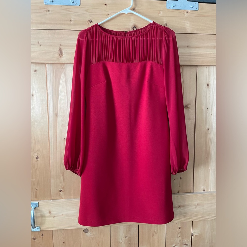 Taylor Red Dress Women, 1 flaw, listed size 2 fits like 6-8
